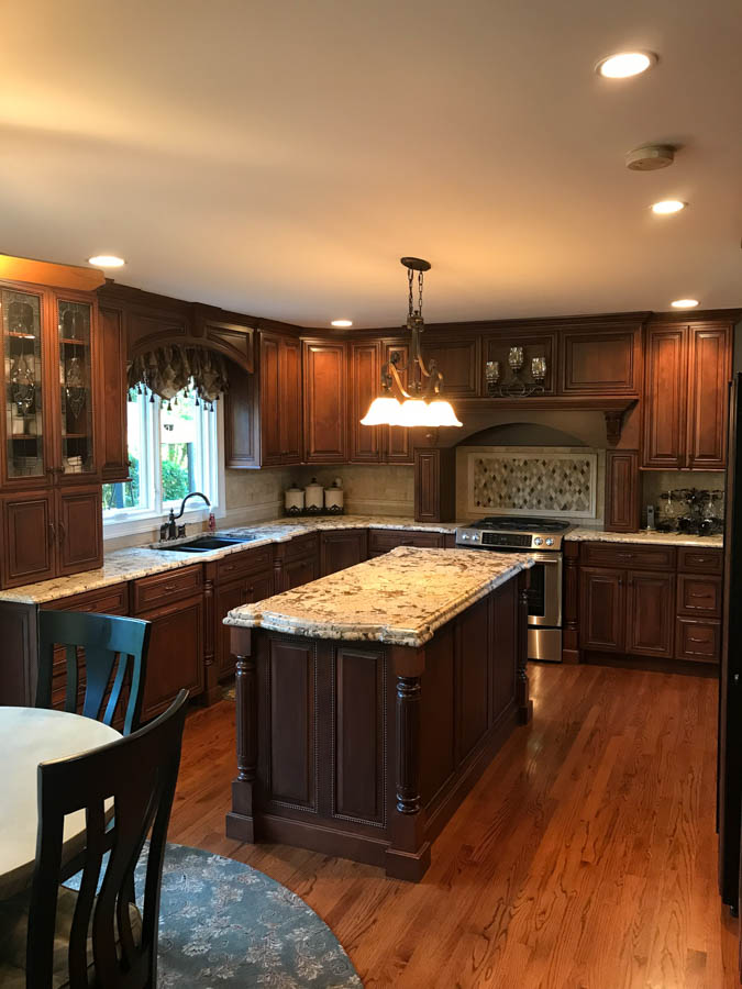 C&R Custom Amish Cabinetry - Kitchens